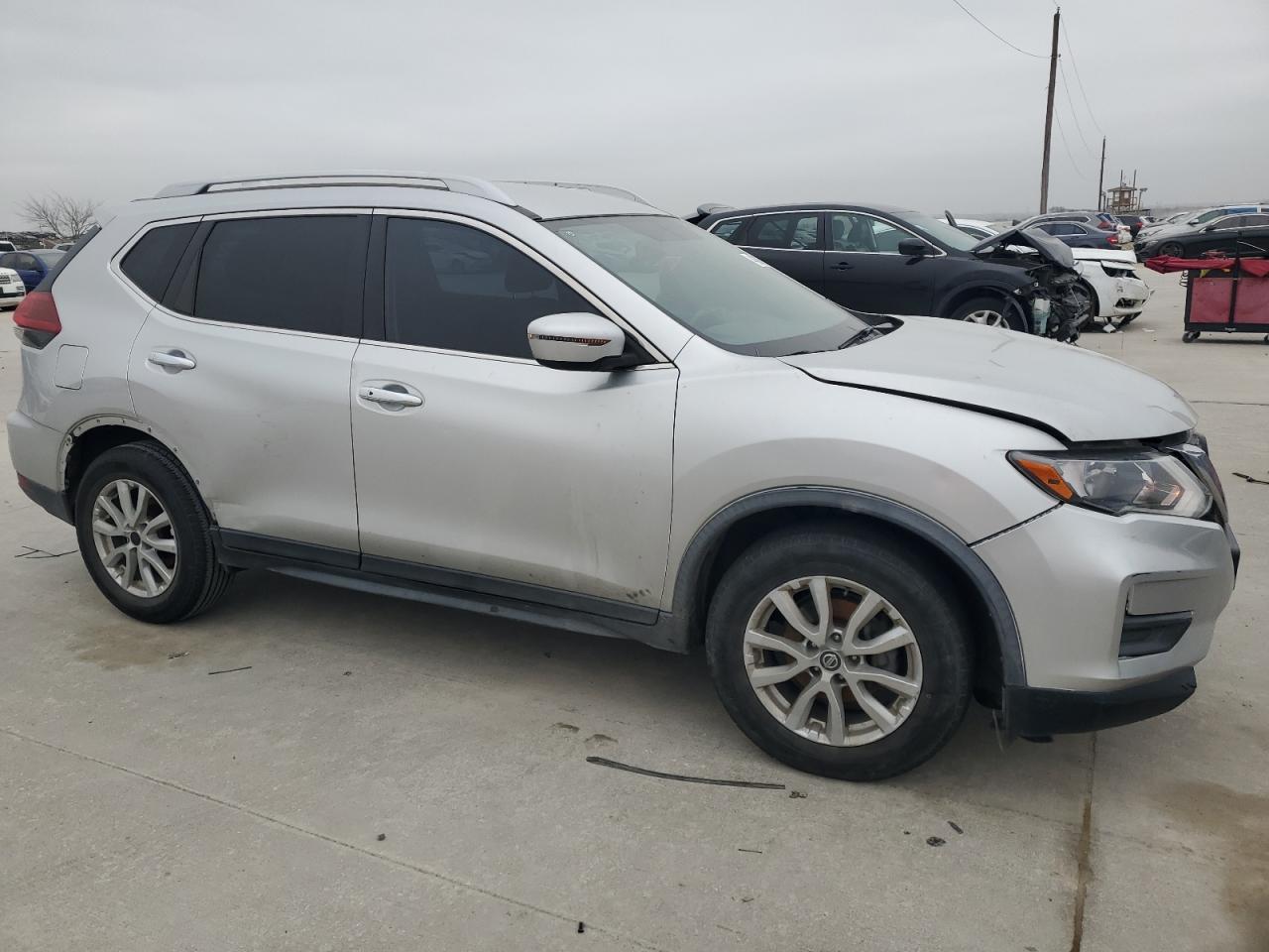 2018 Nissan Rogue - Image 4