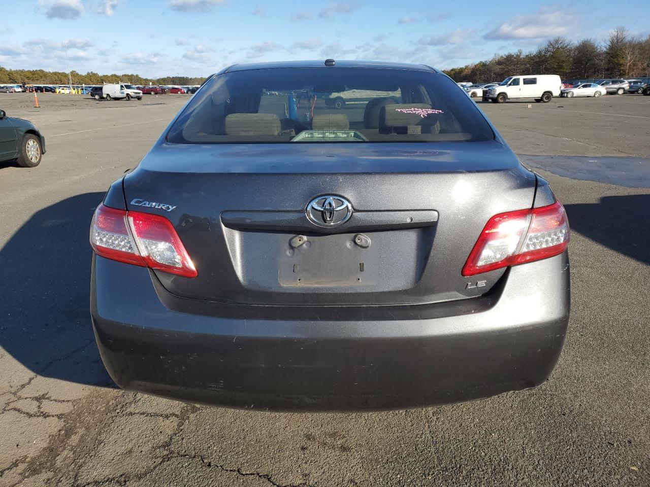 2011 Toyota Camry - Image 6