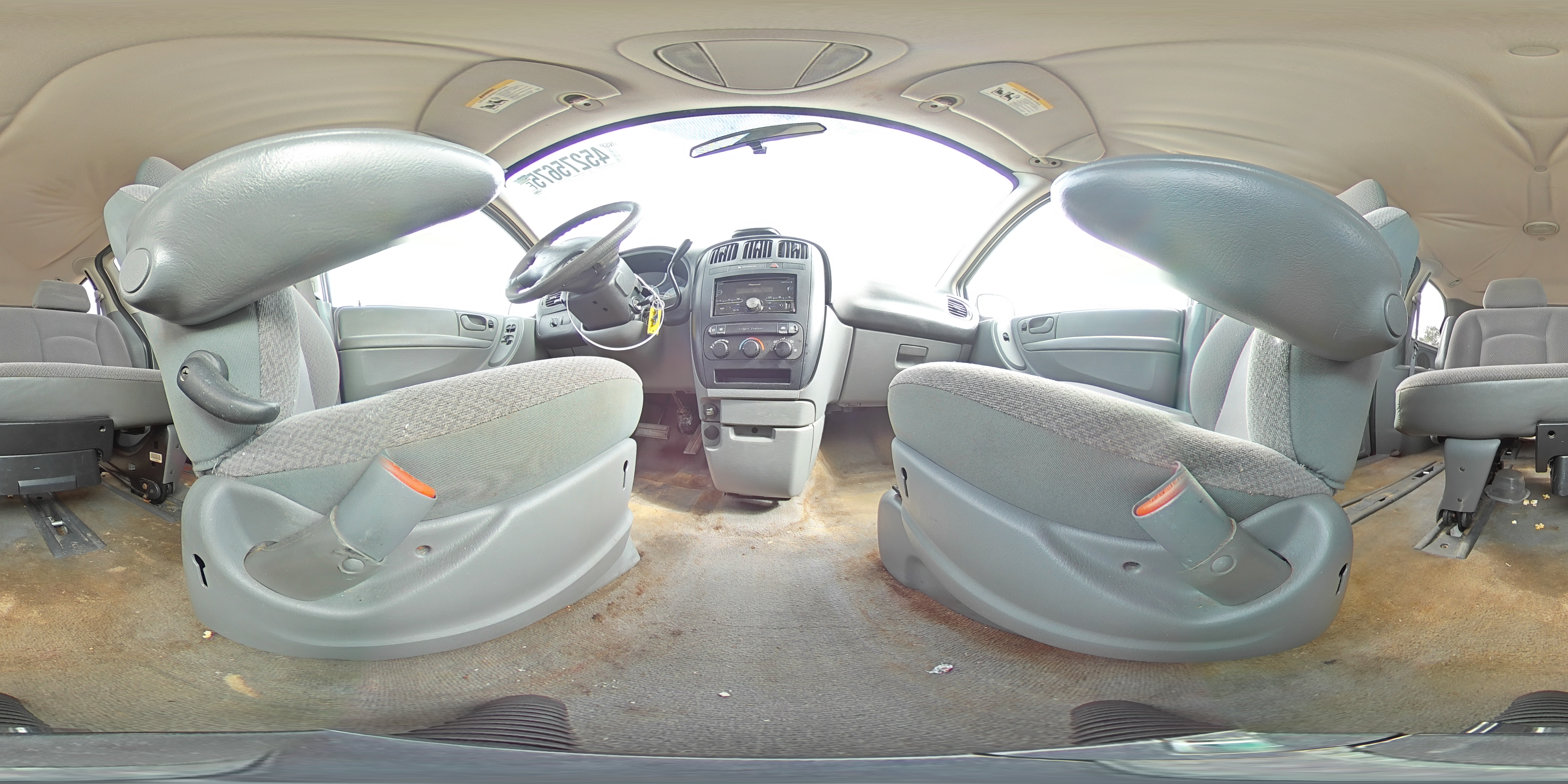 2007 Chrysler Town & Country - Image 14