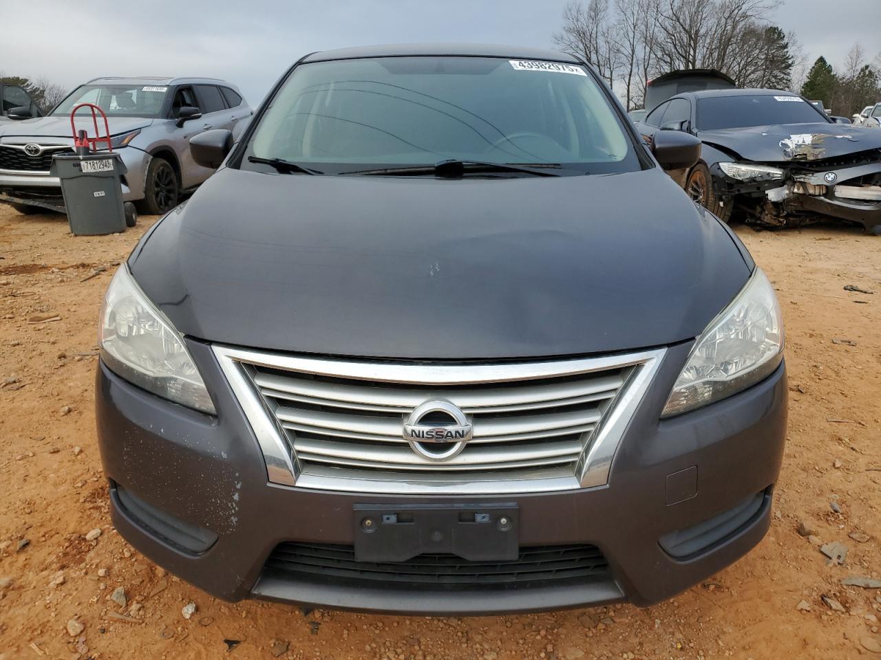 2015 Nissan Sentra - Image 5