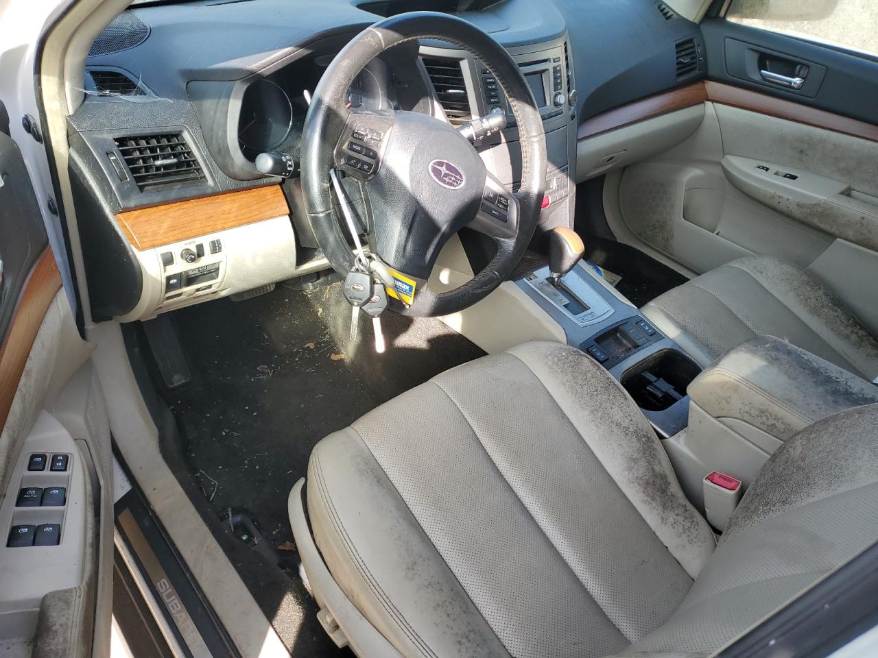 2013 Subaru Outback - Image 8