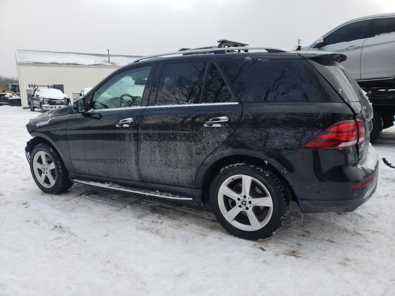 2018 Mercedes-Benz GLE - Image 2