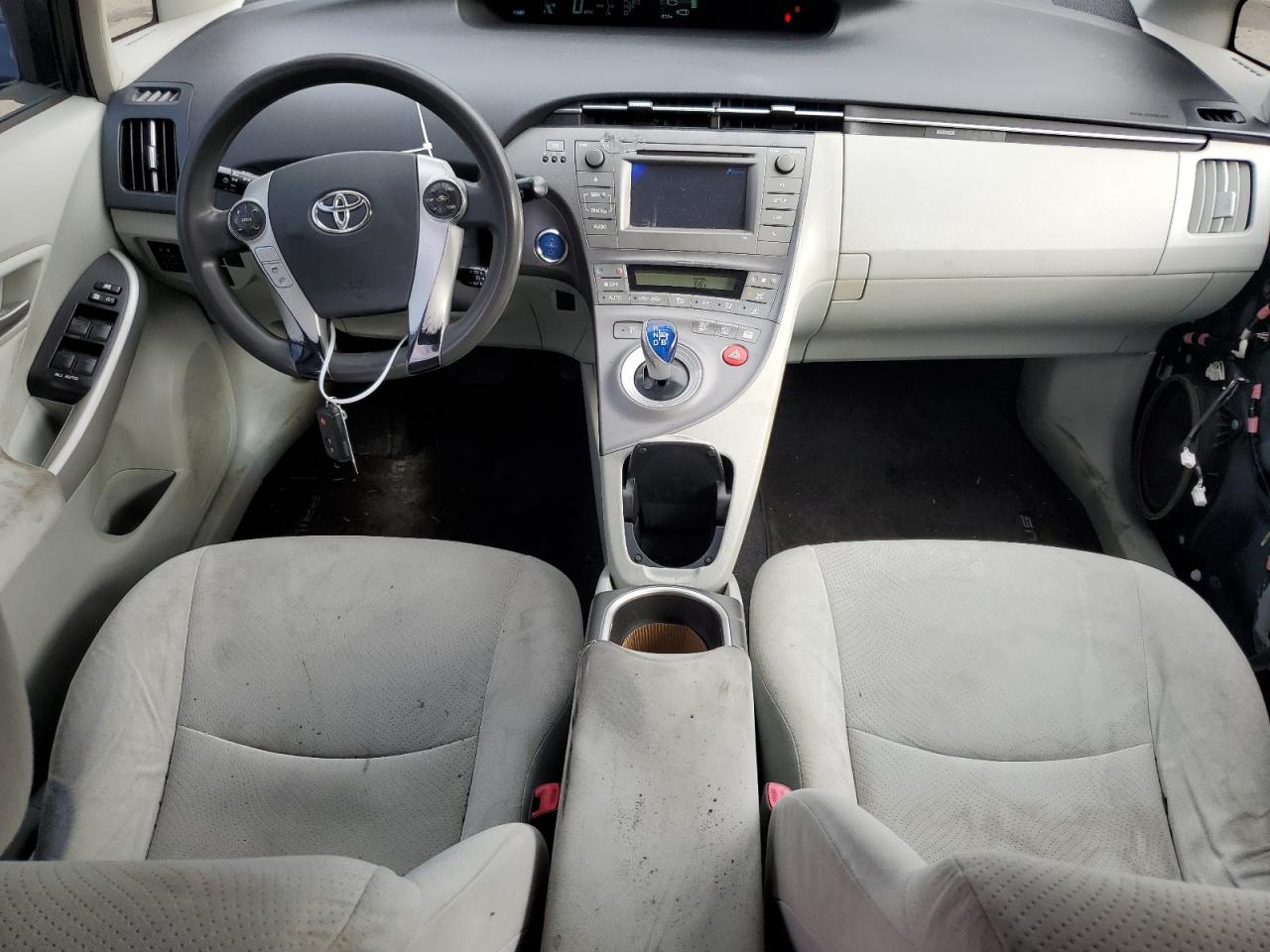 2012 Toyota Prius - Image 8