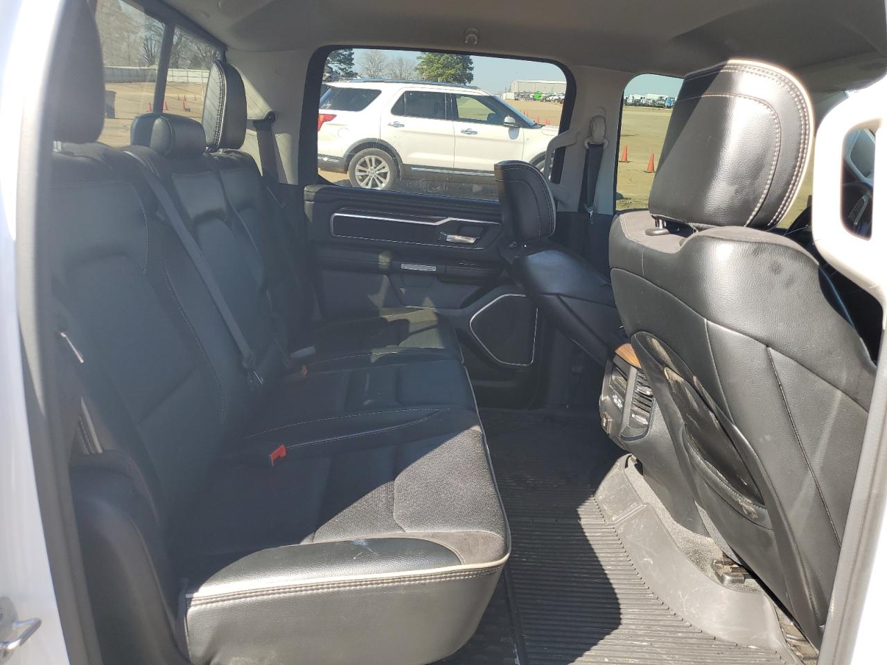 2022 RAM 1500 - Image 10