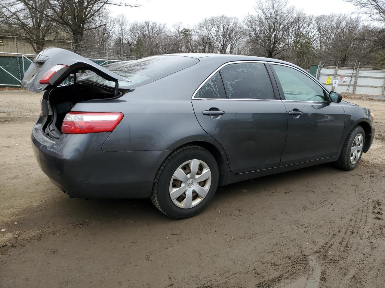 2009 Toyota Camry - Image 3