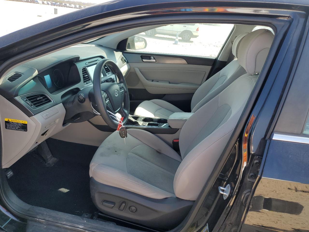 2017 Hyundai Sonata - Image 7