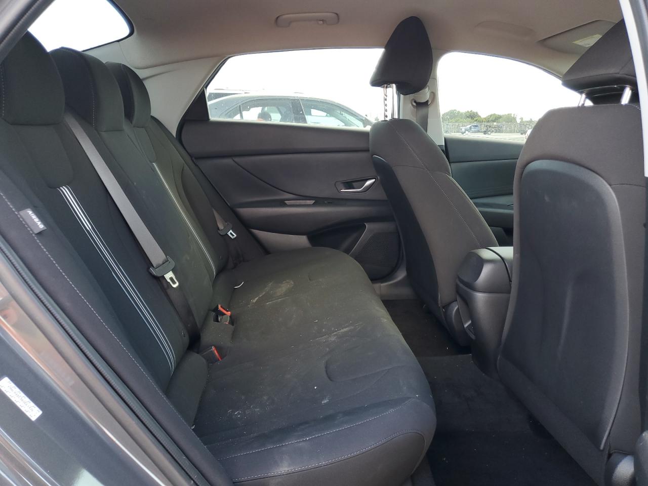2024 Hyundai Elantra - Image 10