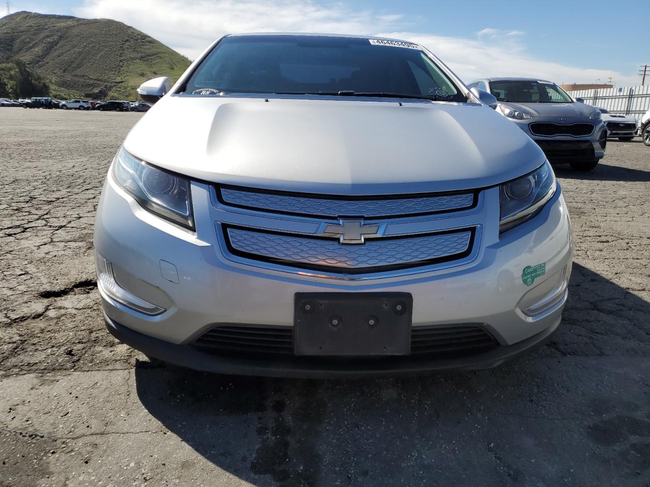 2015 Chevrolet Volt - Image 5