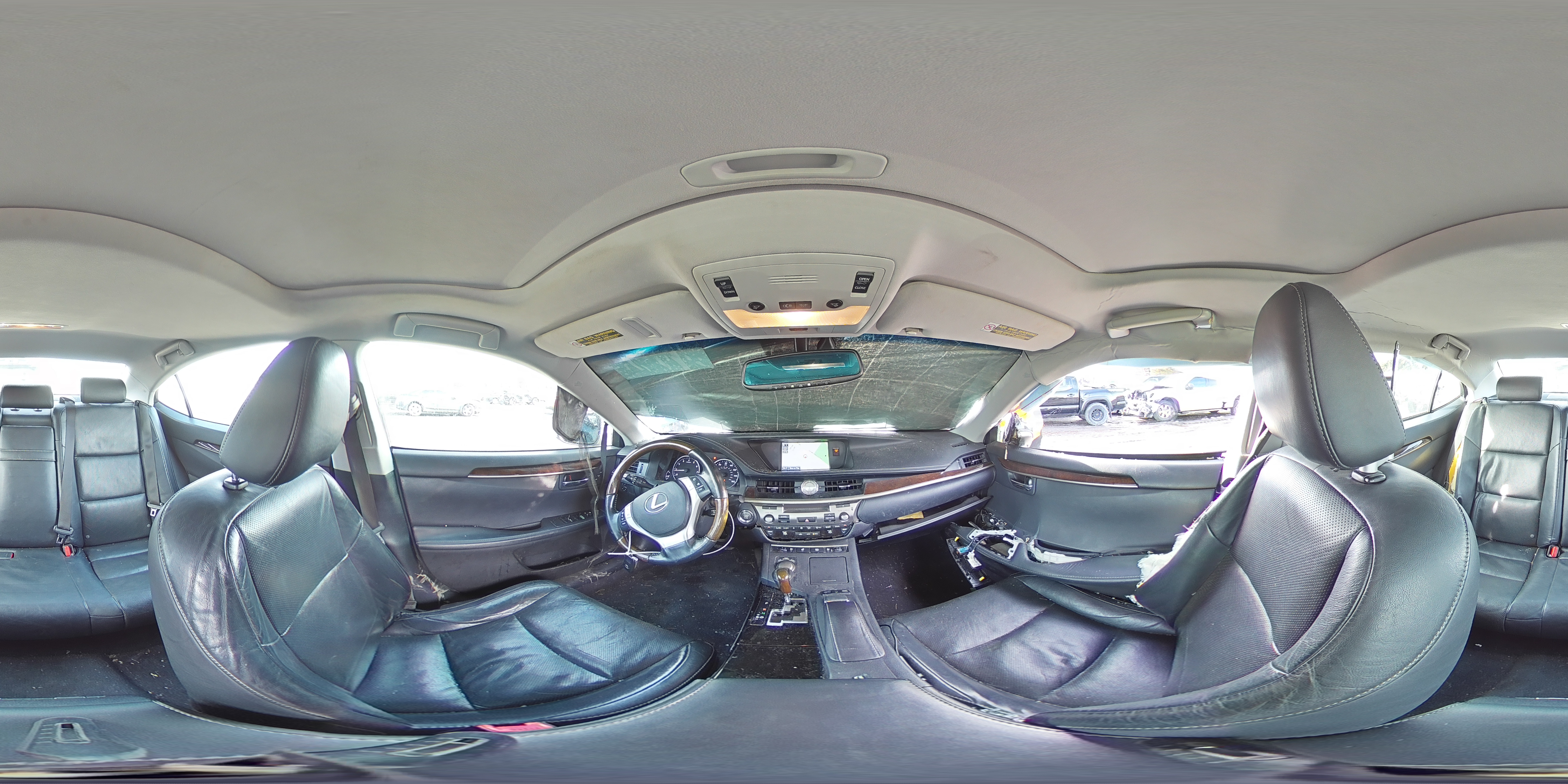 2014 Lexus ES - Image 13