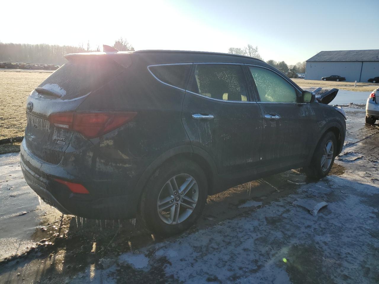 2018 Hyundai Santa Fe - Image 3
