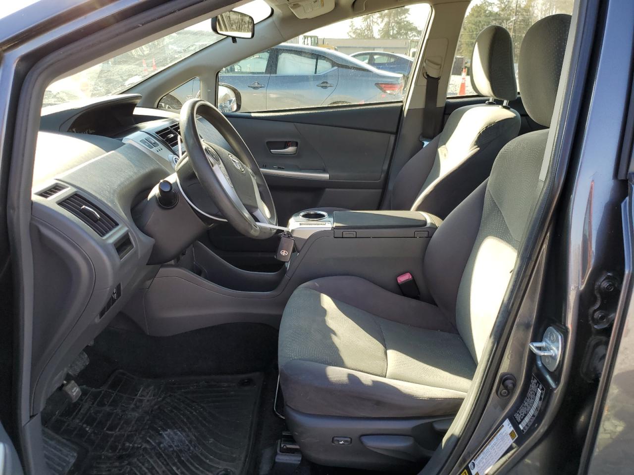 2012 Toyota Prius - Image 7