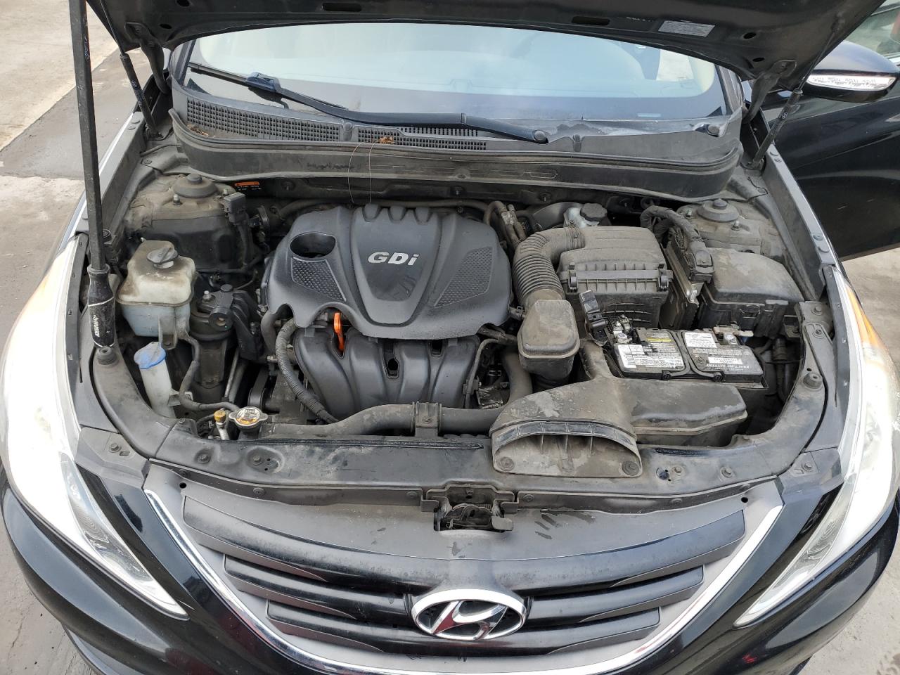 2014 Hyundai Sonata - Image 11