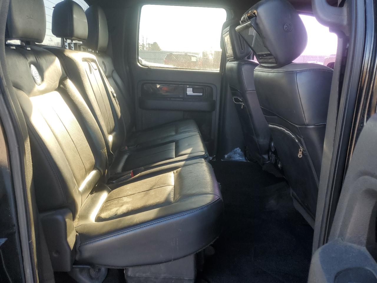 2011 Ford F-150 - Image 10