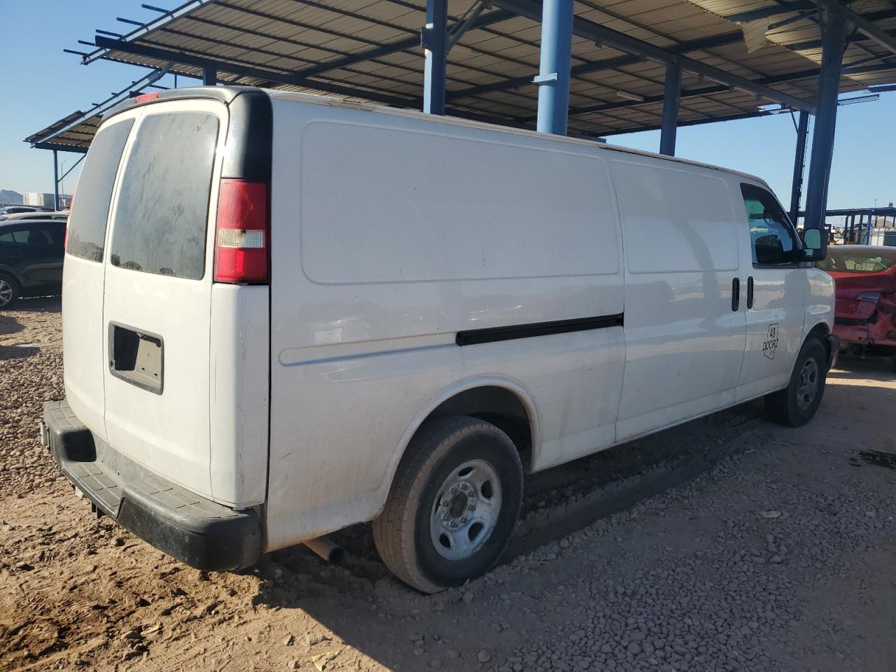 2011 Chevrolet Express - Image 3