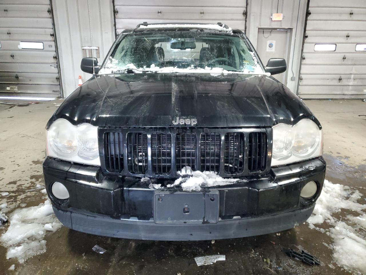 2007 Jeep Grand Cherokee - Image 5