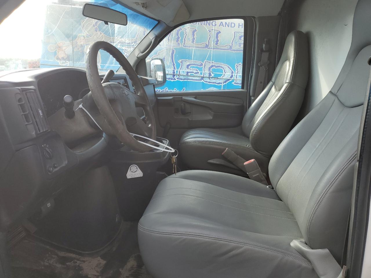 2007 Chevrolet Express - Image 7