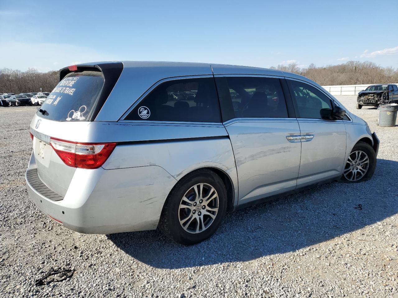 2011 Honda Odyssey - Image 3