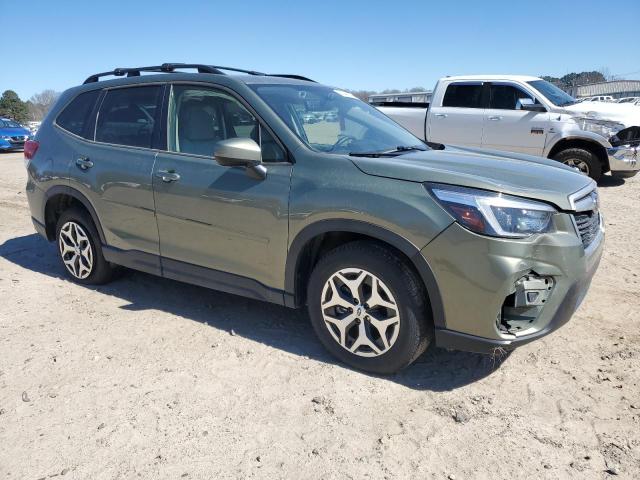  SUBARU FORESTER 2021 Зелений