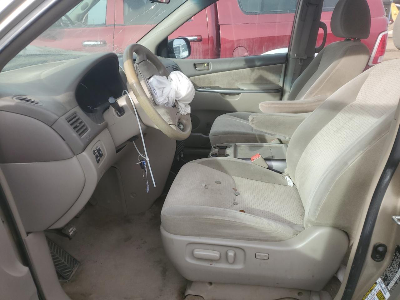 2009 Toyota Sienna - Image 7