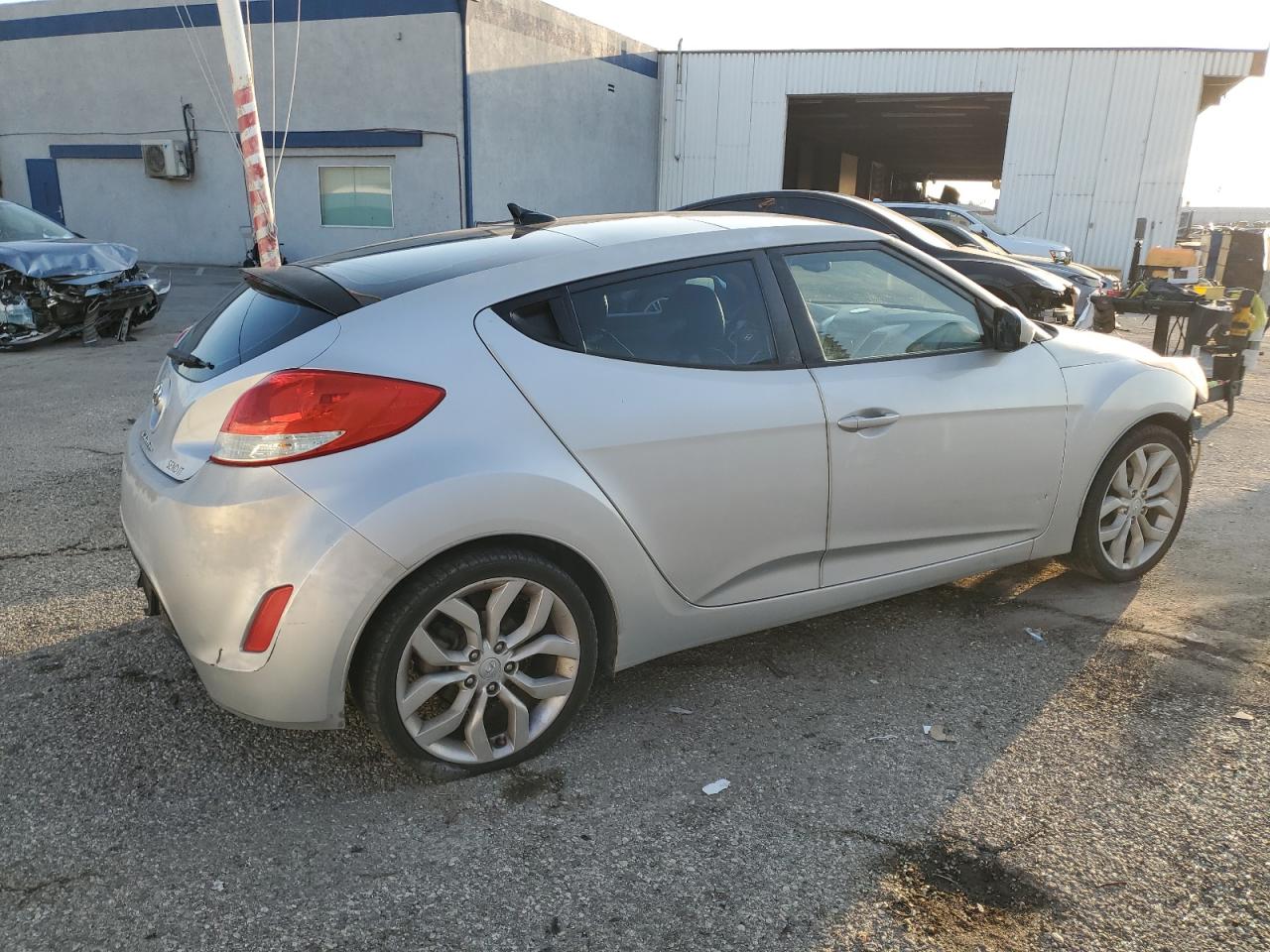 2013 Hyundai Veloster - Image 3