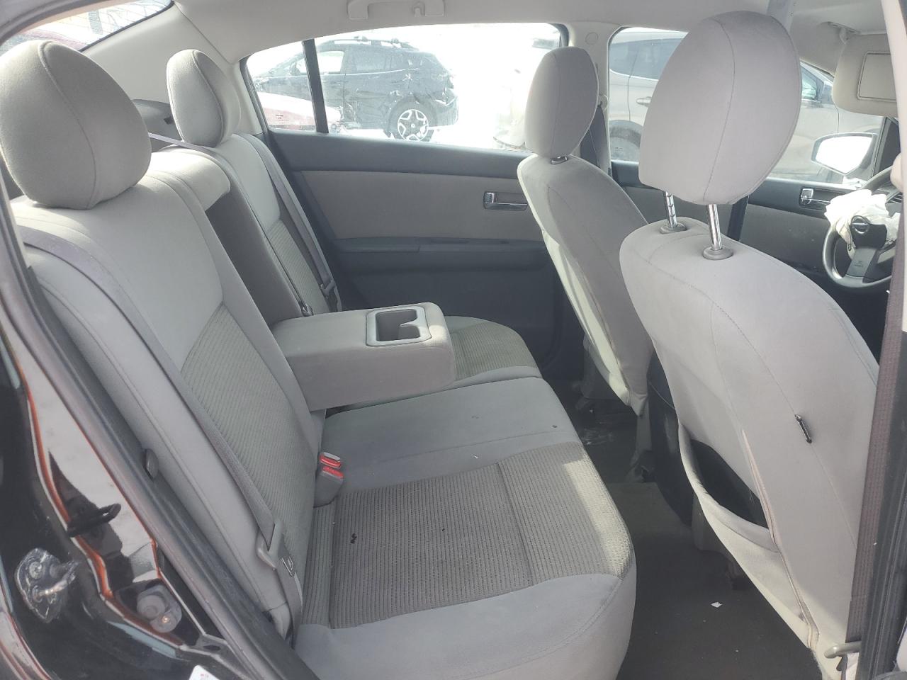 2011 Nissan Sentra - Image 11
