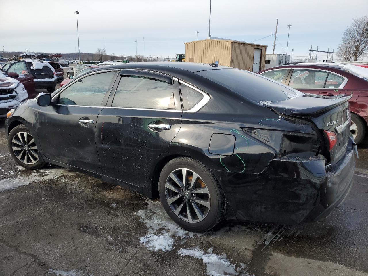 2016 Nissan Altima - Image 2
