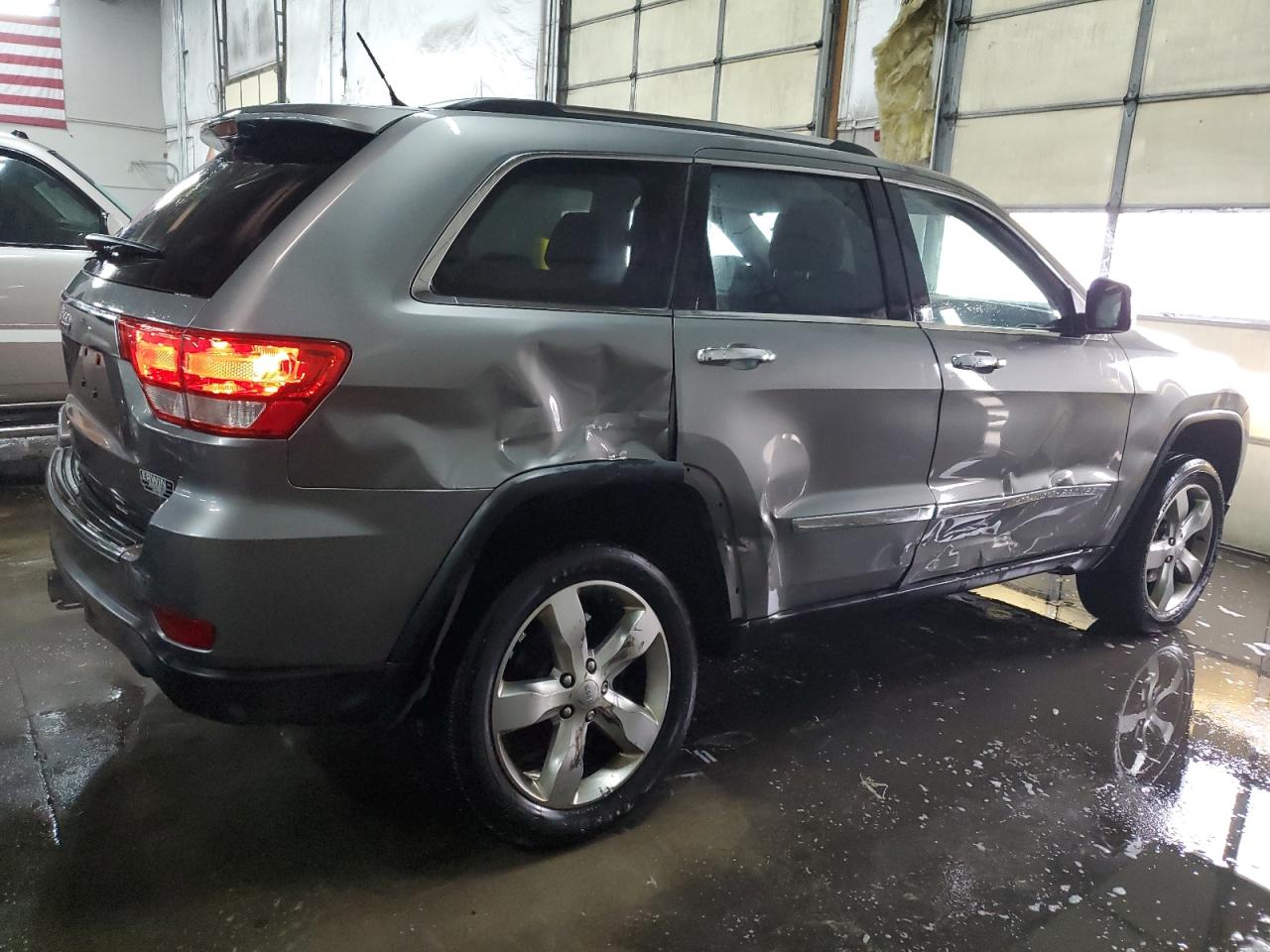 2012 Jeep Grand Cherokee - Image 3