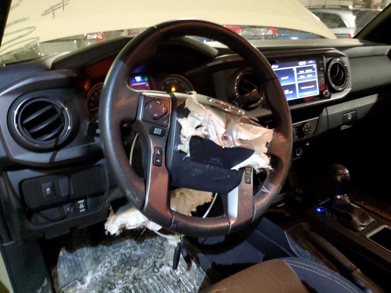 2020 Toyota Tacoma - Image 8