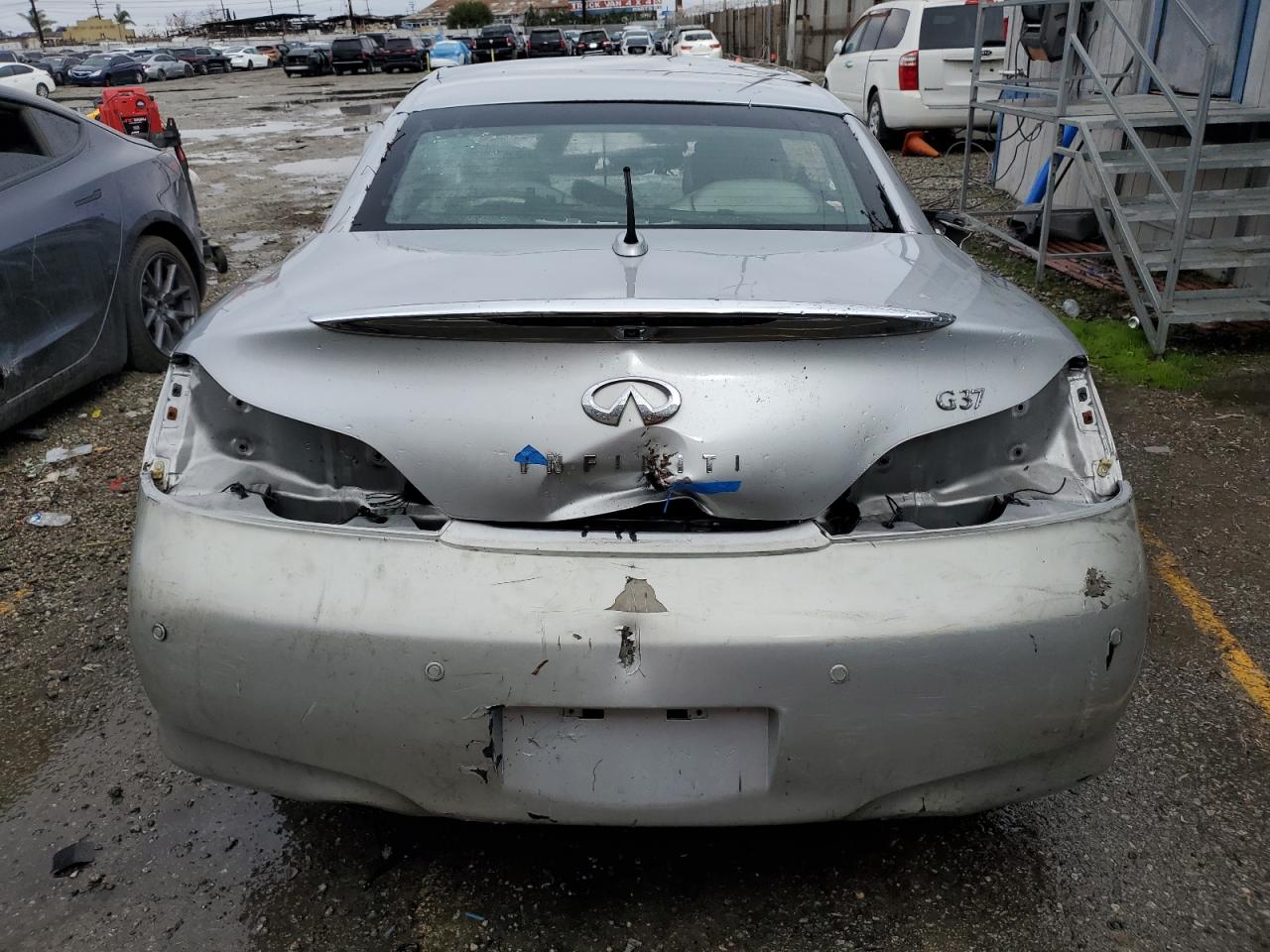 2011 Infiniti G - Image 6