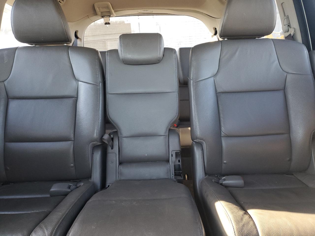 2016 Honda Odyssey - Image 10