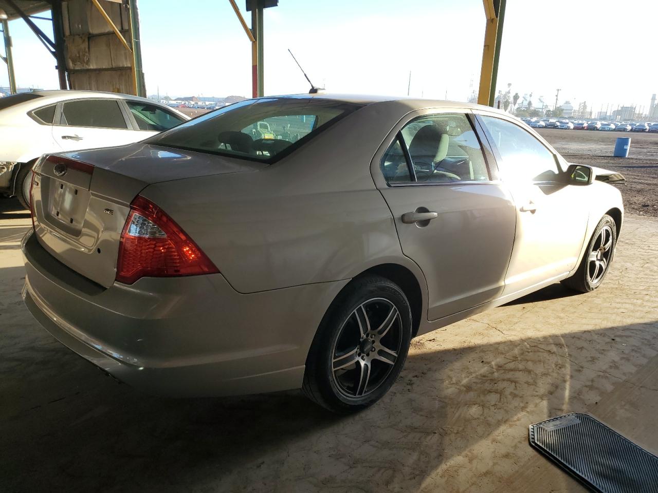 2010 Ford Fusion - Image 3
