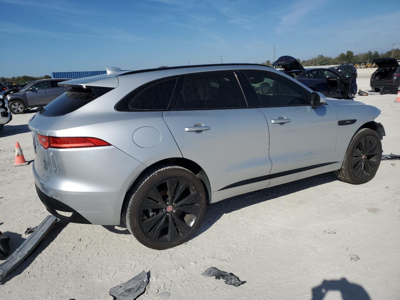 2017 Jaguar F-Pace - Image 3