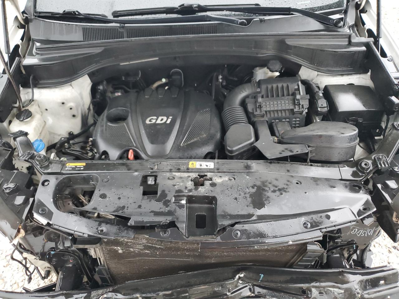 2014 Hyundai Santa Fe - Image 12