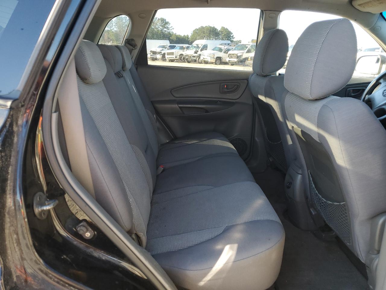 2007 Hyundai Tucson - Image 12
