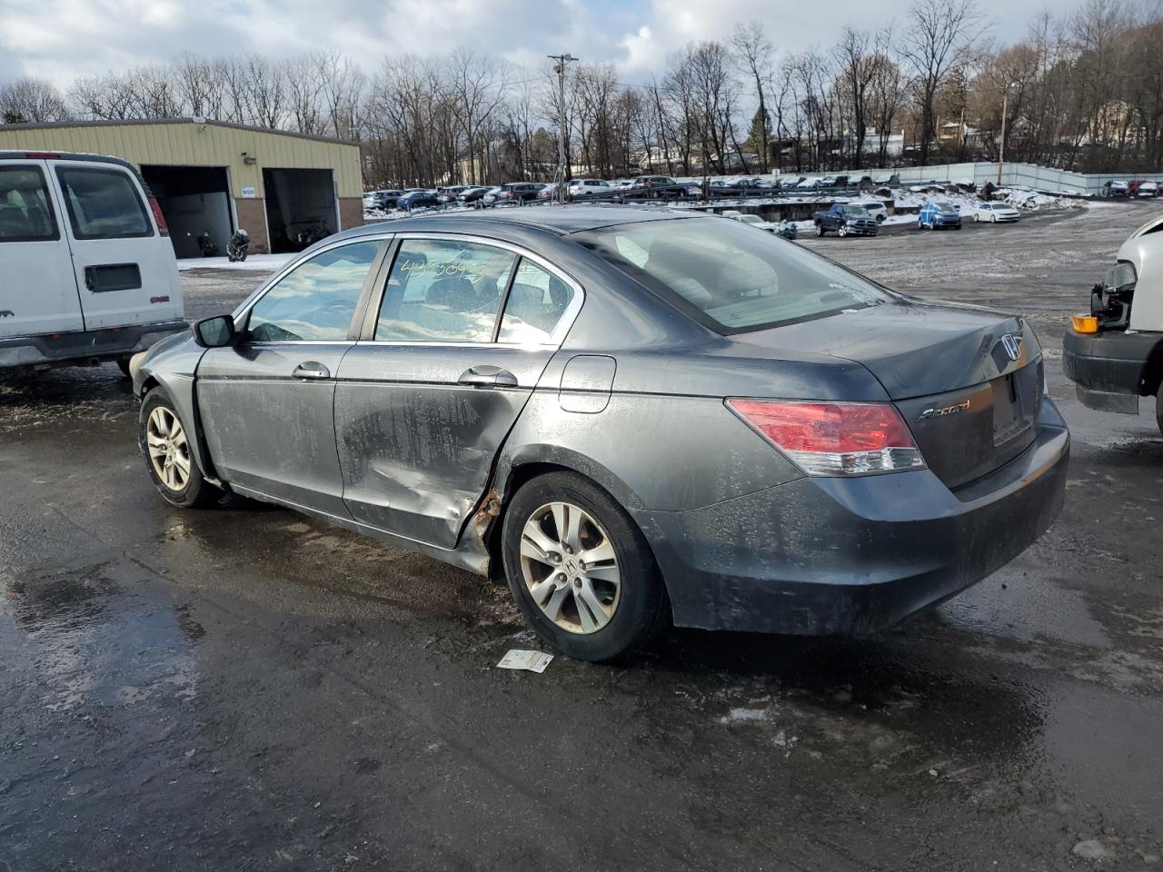 2009 Honda Accord - Image 2