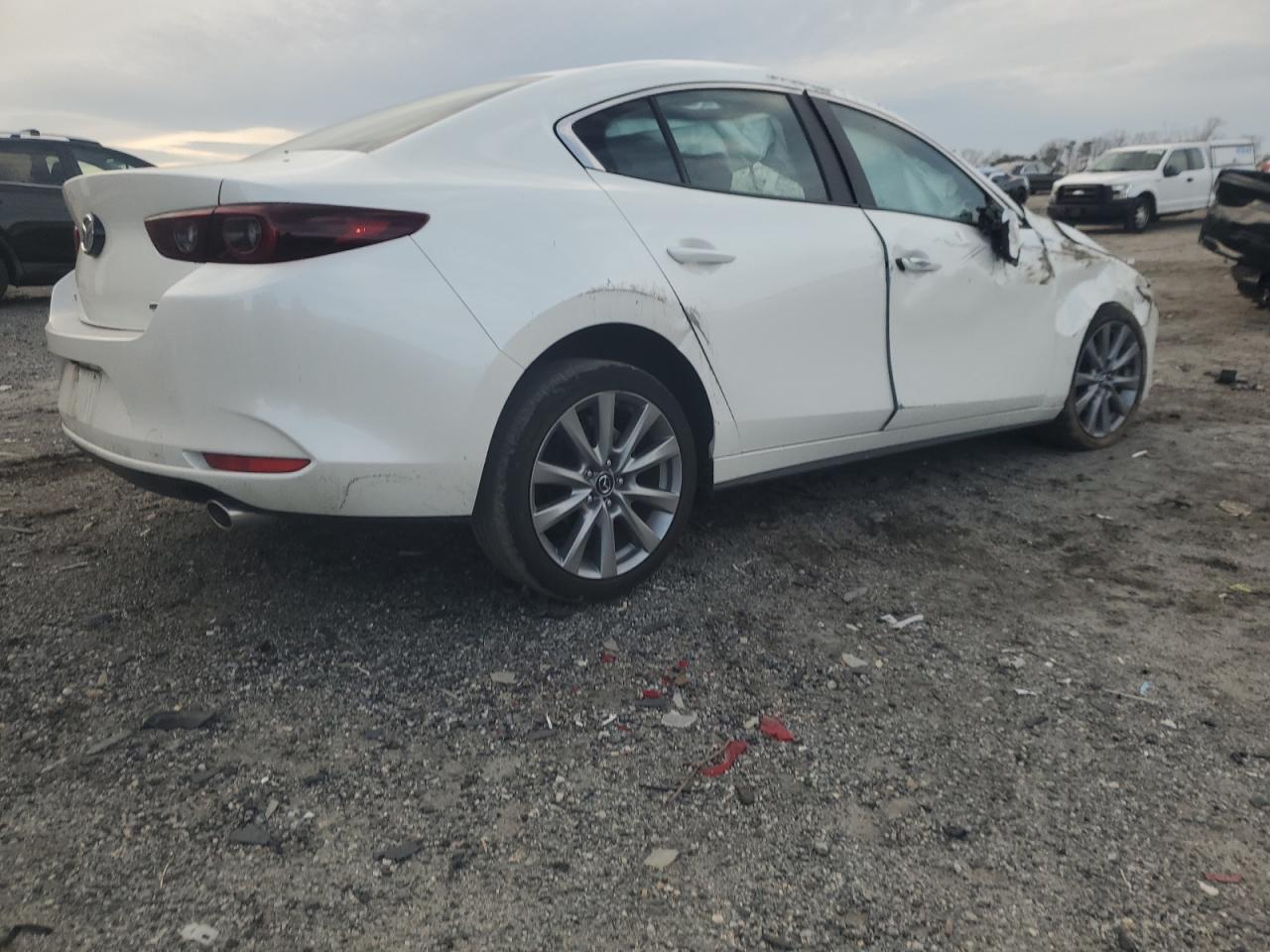 2022 Mazda 3 - Image 3