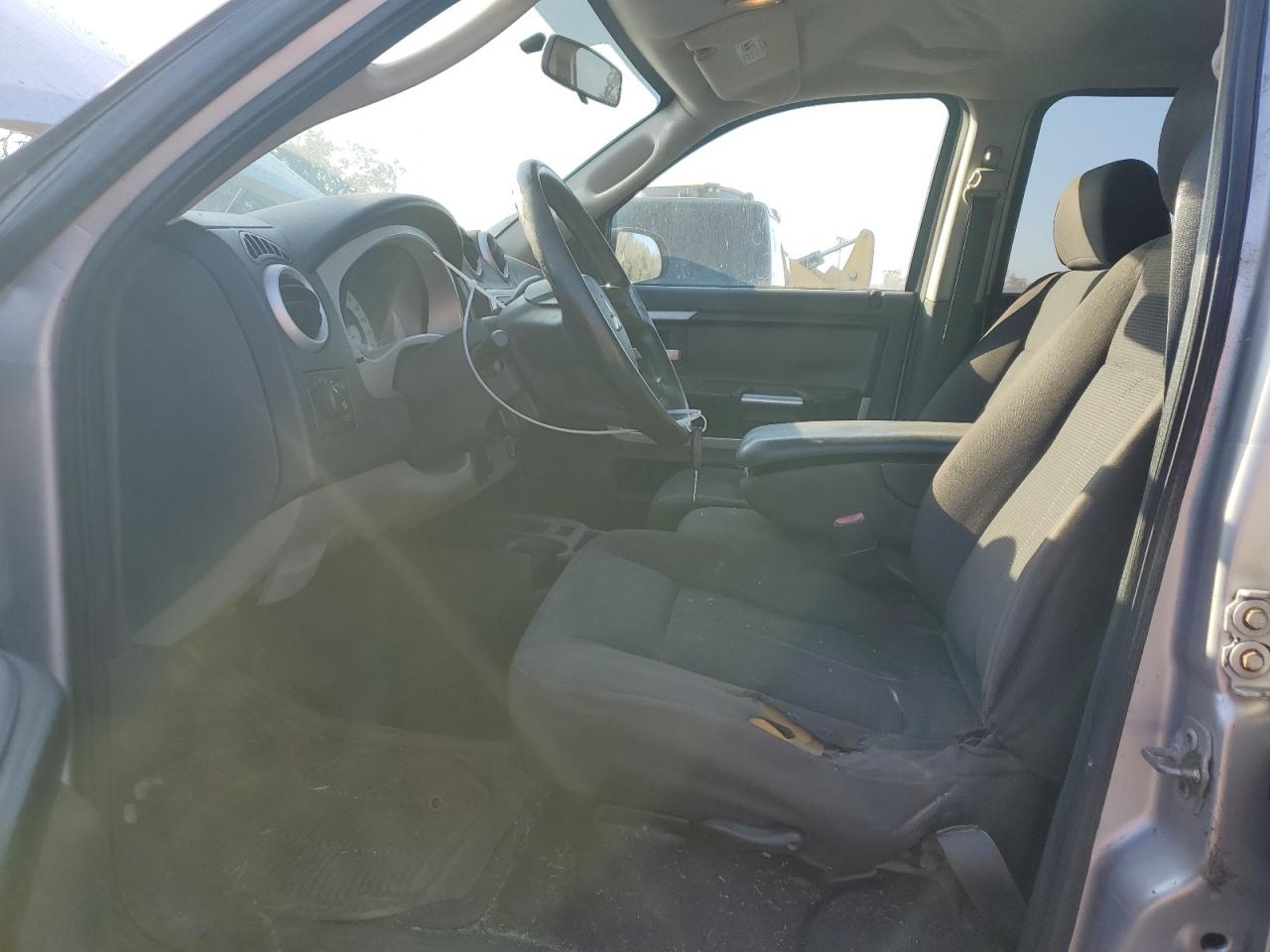 2008 Mitsubishi Raider - Image 7