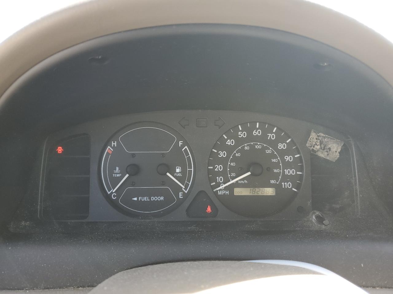 2000 Toyota Corolla - Image 9