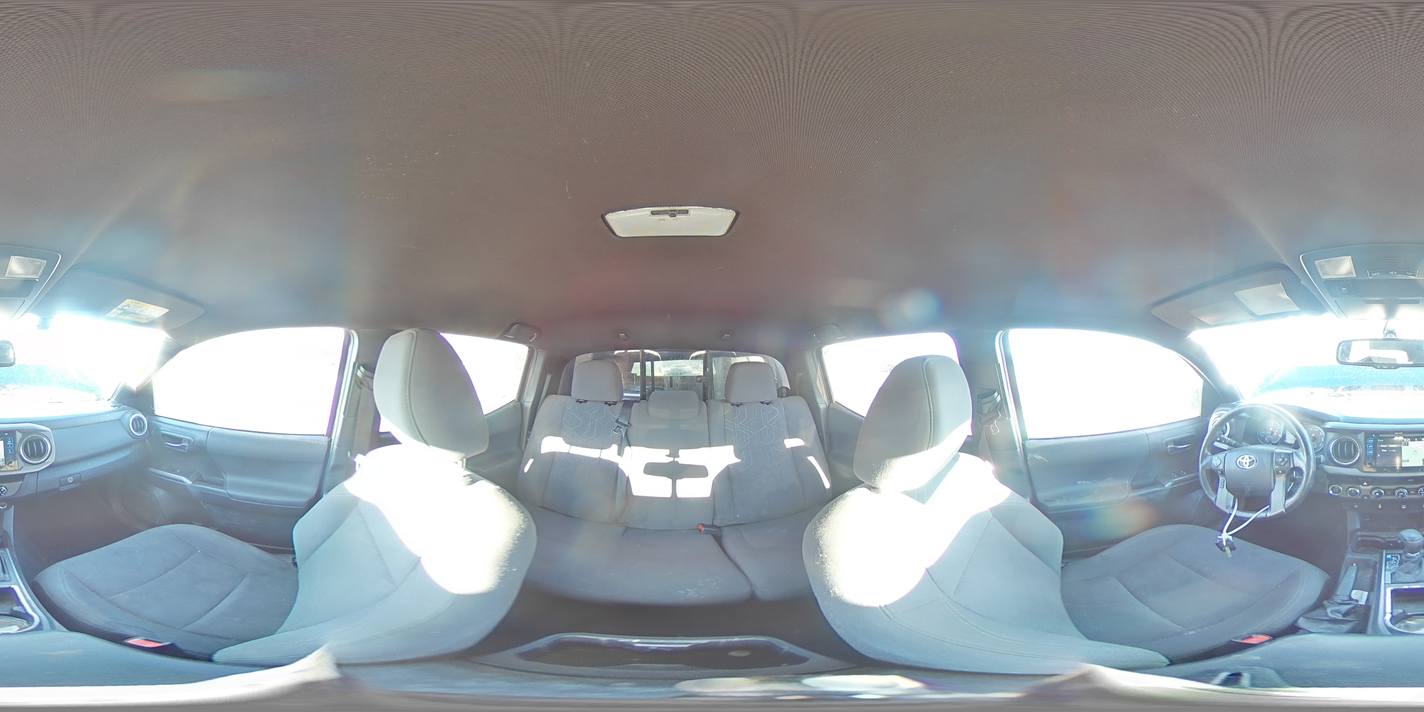 2016 Toyota Tacoma - Image 13