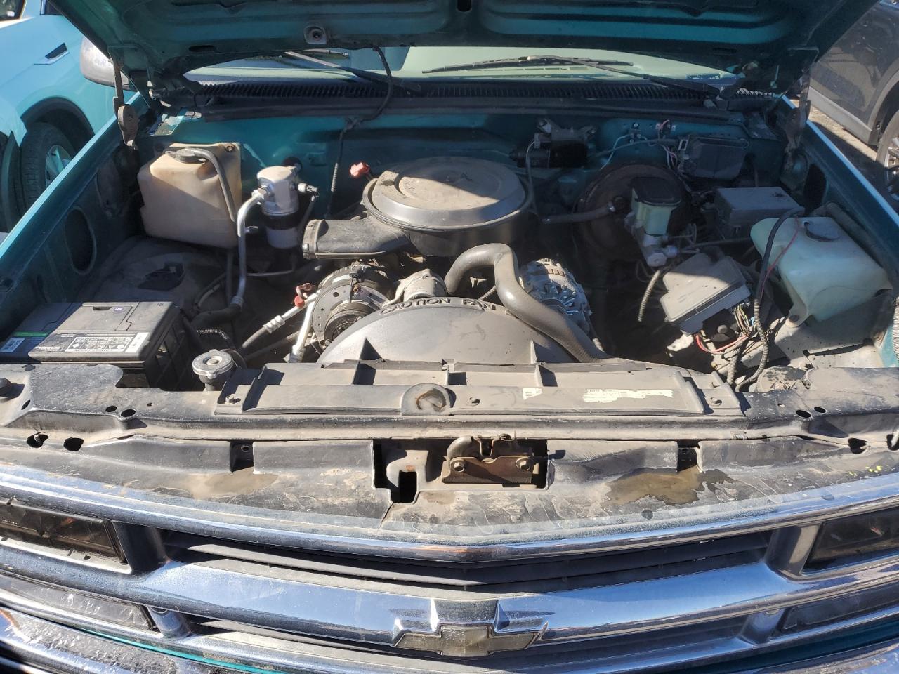 1995 Chevrolet GMT-400 - Image 11