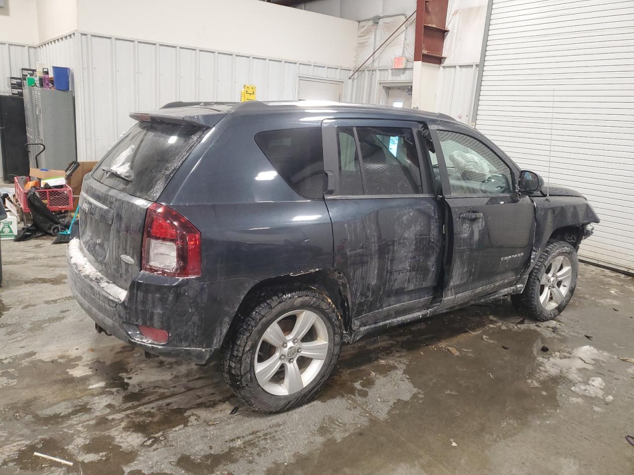 2014 Jeep Compass - Image 3