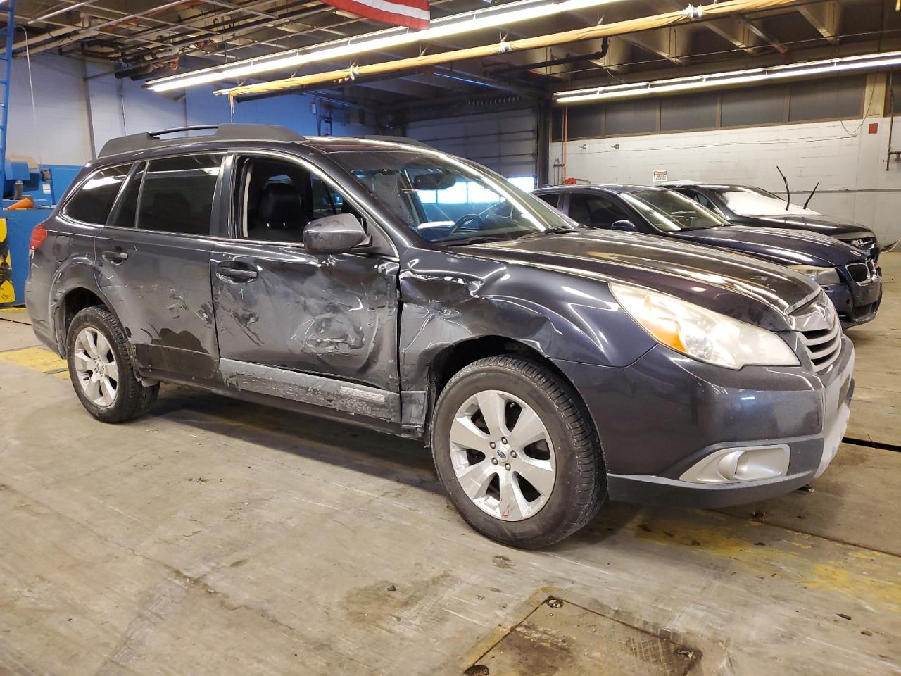 2012 Subaru Outback - Image 4