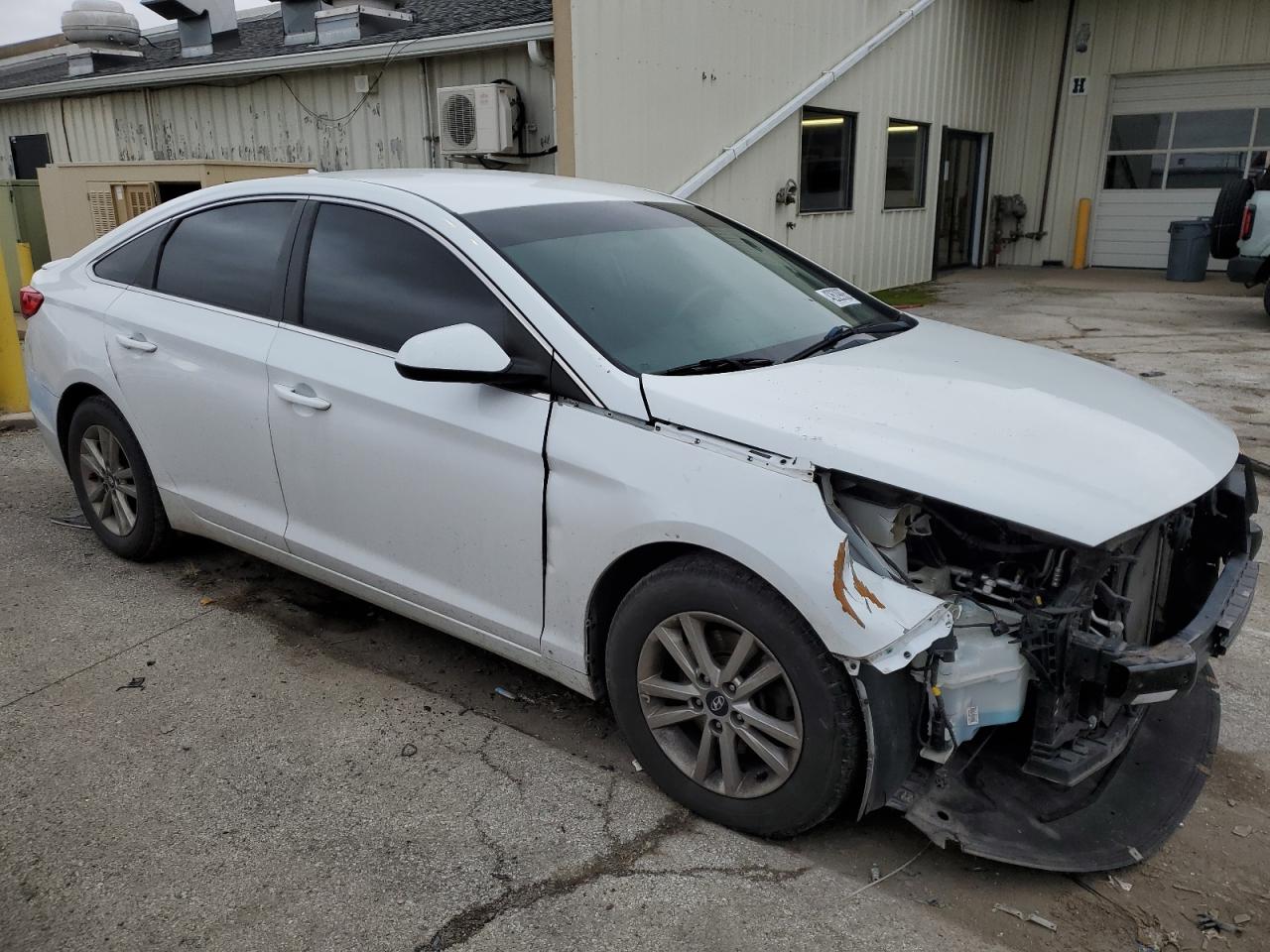 2017 Hyundai Sonata - Image 4