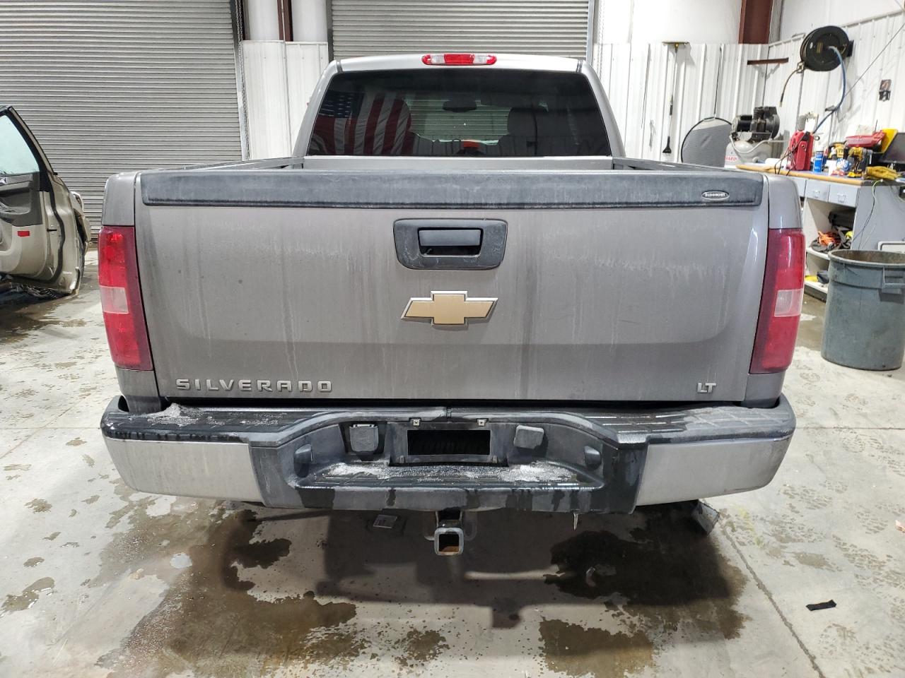 2007 Chevrolet Silverado - Image 6