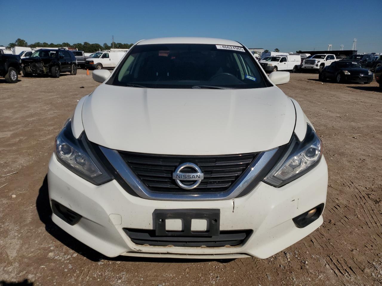 2018 Nissan Altima - Image 5