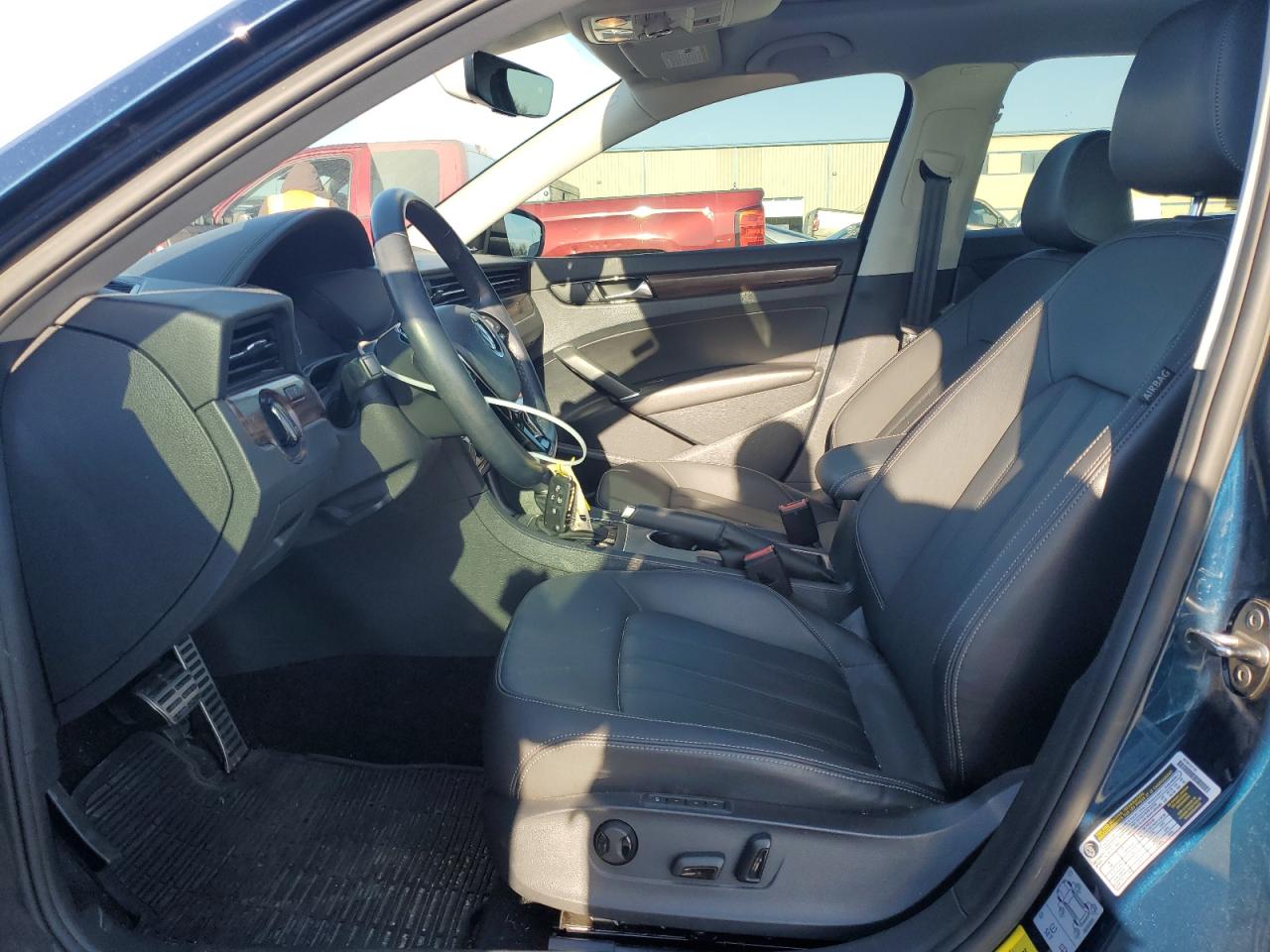 2020 Volkswagen Passat - Image 7