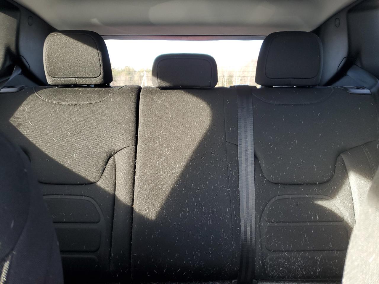 2018 Jeep Renegade - Image 10