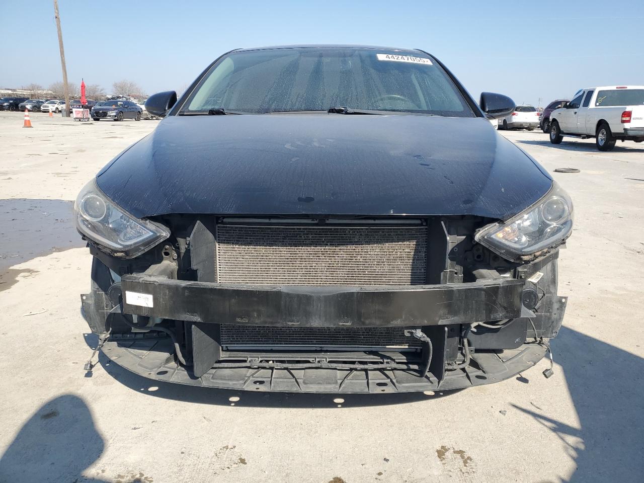 2018 Hyundai Elantra - Image 5