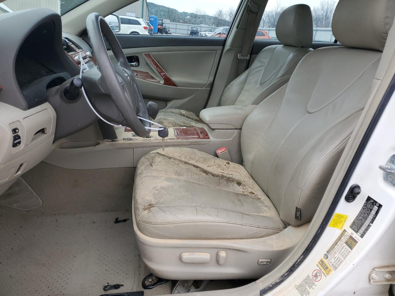 2011 Toyota Camry - Image 7