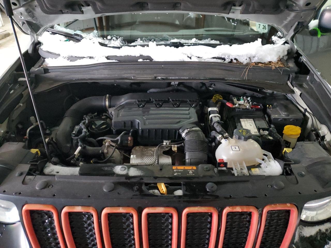 2021 Jeep Renegade - Image 12